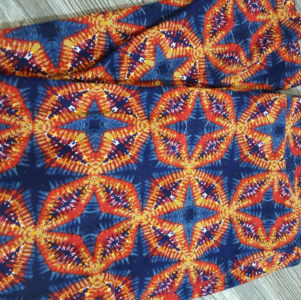 NWOT Lularoe TC leggings